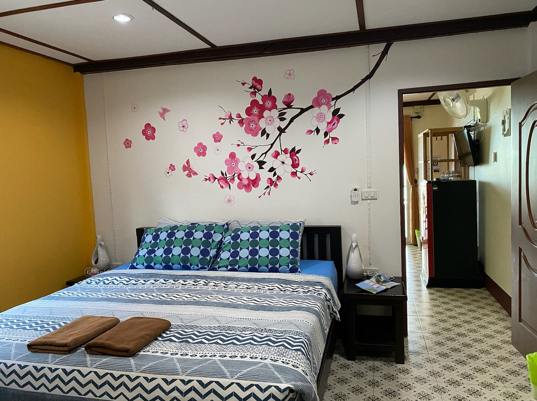 奈帕罗海滩海风楼酒店主图