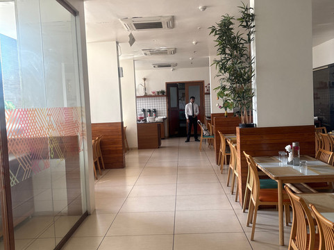 苏拉特市中心姜之酒店主图