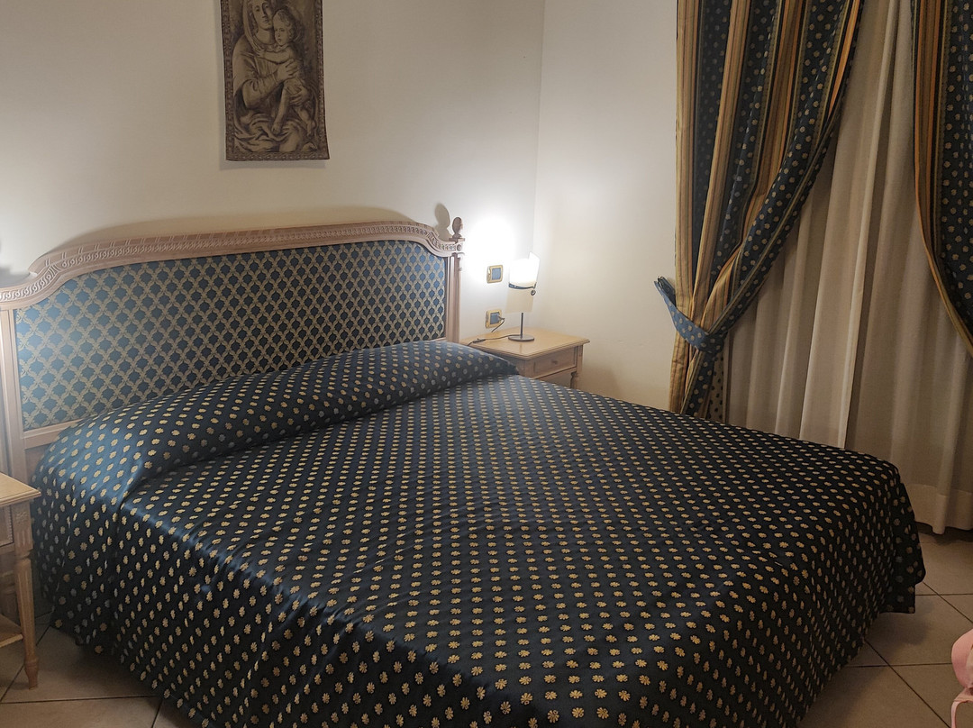 罗马纳别墅酒店主图