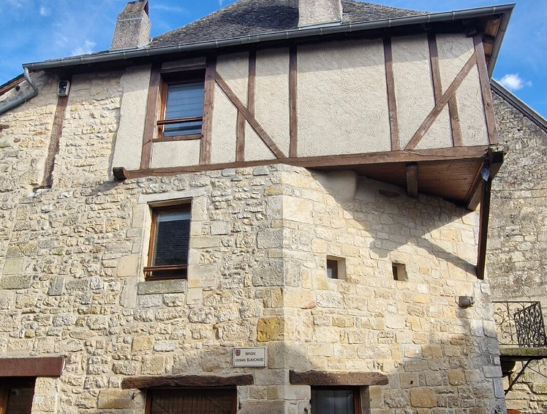 Église Saint-Robert-Saint-Robert必去景点