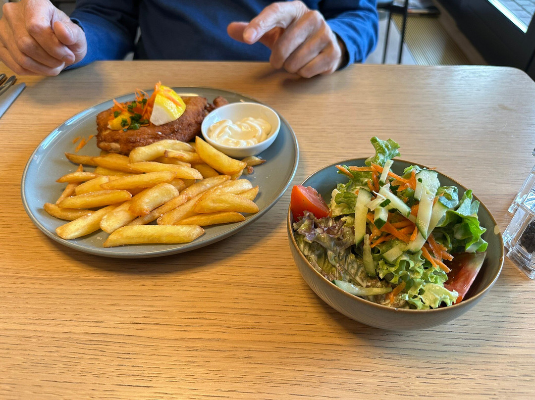 德意志之家酒店主图