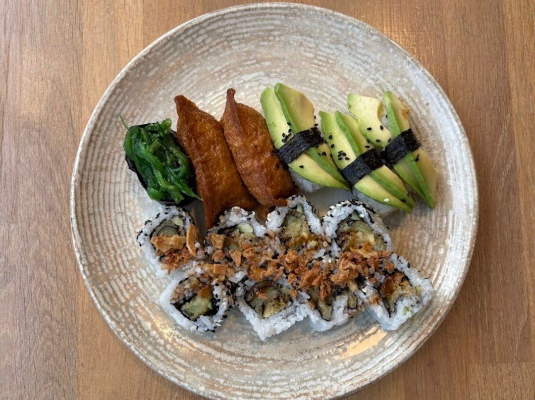 CHANGj Asian Fusion Restaurant