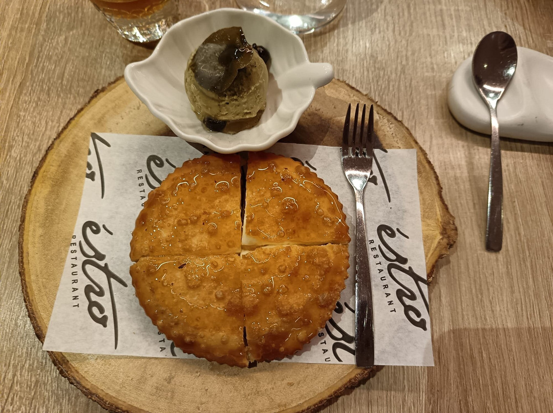 Estro Restaurant