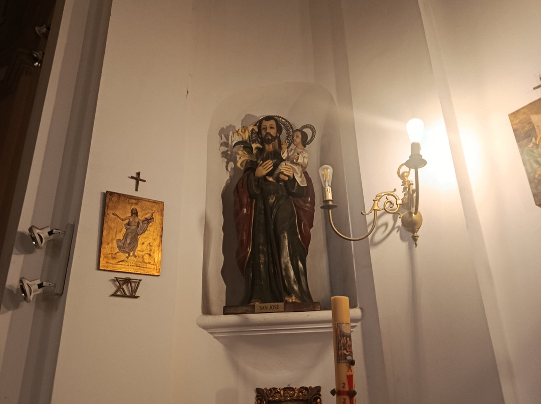 Parroquia San Lorenzo Martir-圣洛伦索必去景点
