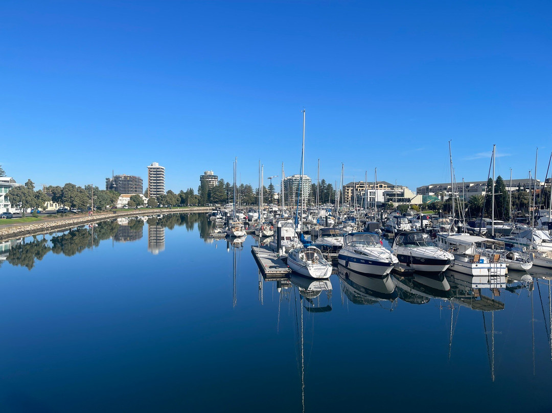 Glenelg Beach-格莱内尔格必去景点