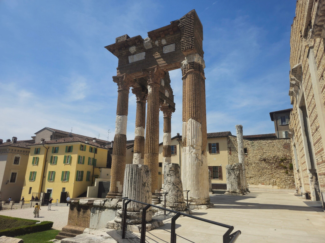 Tempio Capitolino e Piazza del Foro-布雷西亚必去景点
