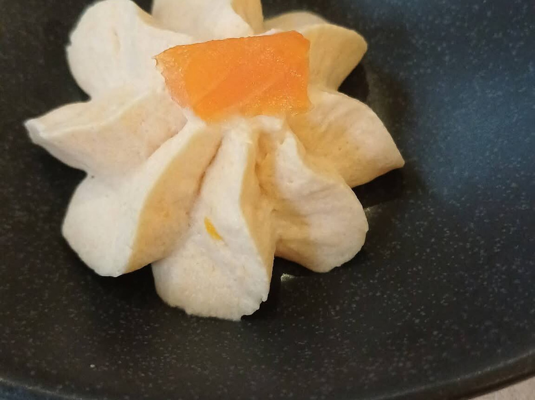 湖泊酒店主图