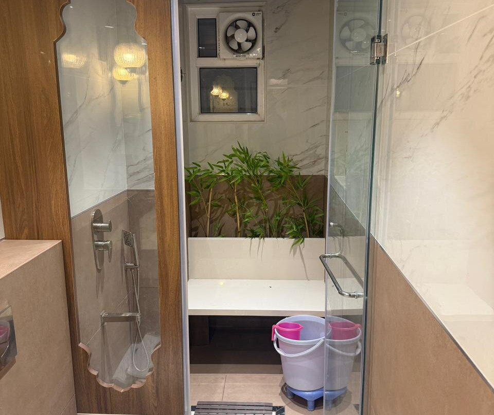 拉德希基哈维利酒店主图