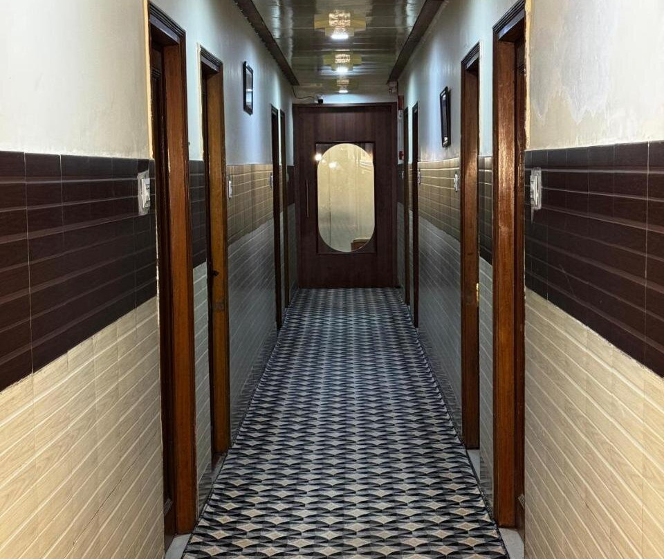 Hotel Himgiri Residency