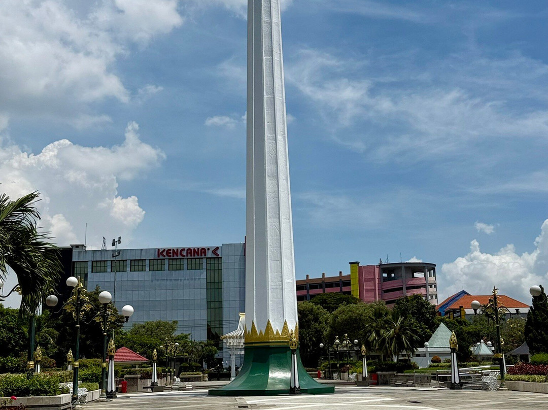 Tugu Pahlawan-泗水必去景点