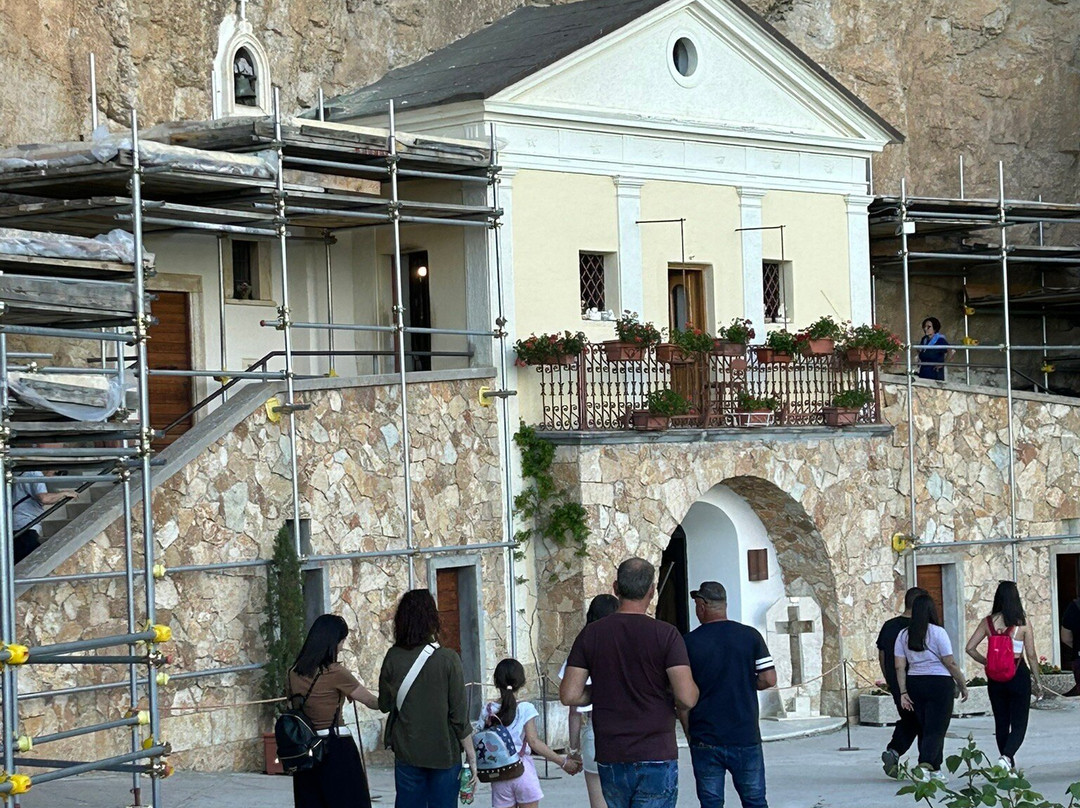 Santuario Della Santissima Trinita Vallepietra-Vallepietra必去景点