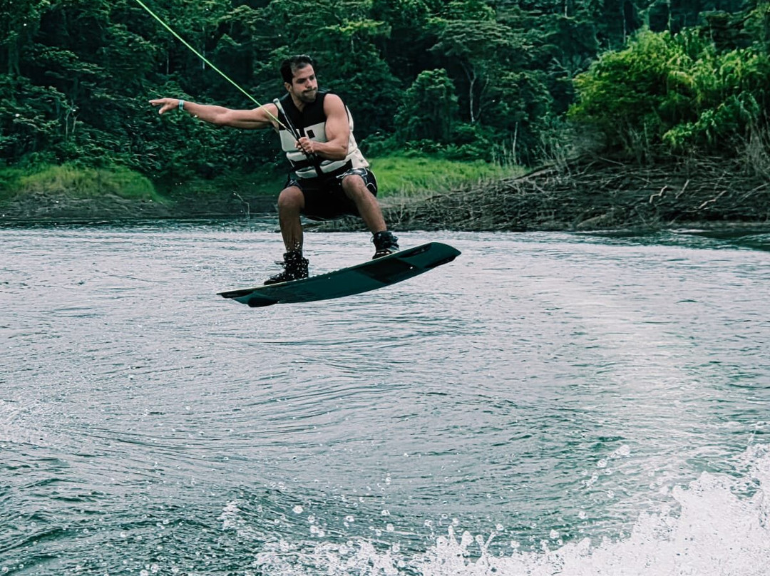 Volcano Watersports. Wakeboard, Wakesurf, Waterski, Tubing.-福德圣卡洛斯必去景点