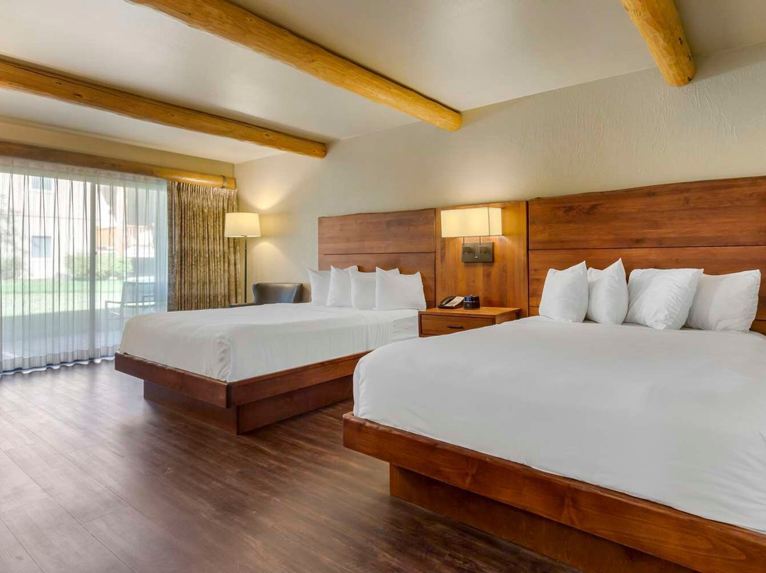 Black Butte Ranch酒店住宿-Best Western Ponderosa Lodge