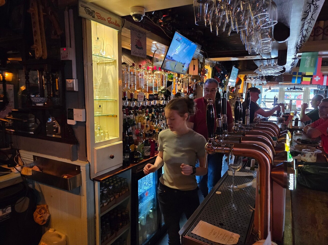 Rineys Bar-Sneem必去景点