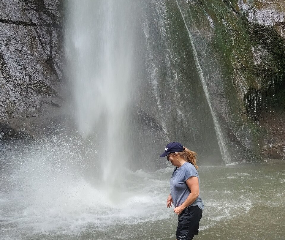 Mount Meru Waterfall-阿鲁沙必去景点
