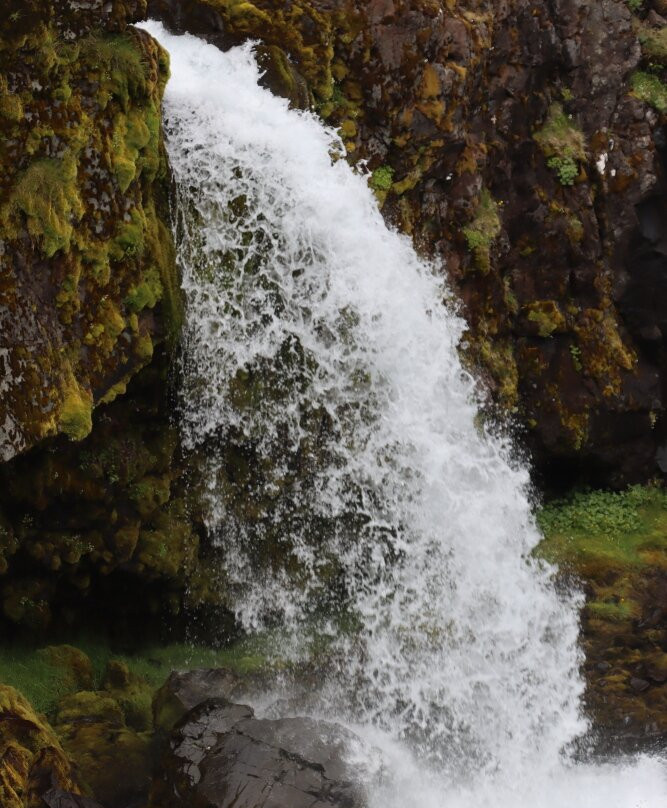 Kirkjufellsfoss-格伦达菲厄泽必去景点