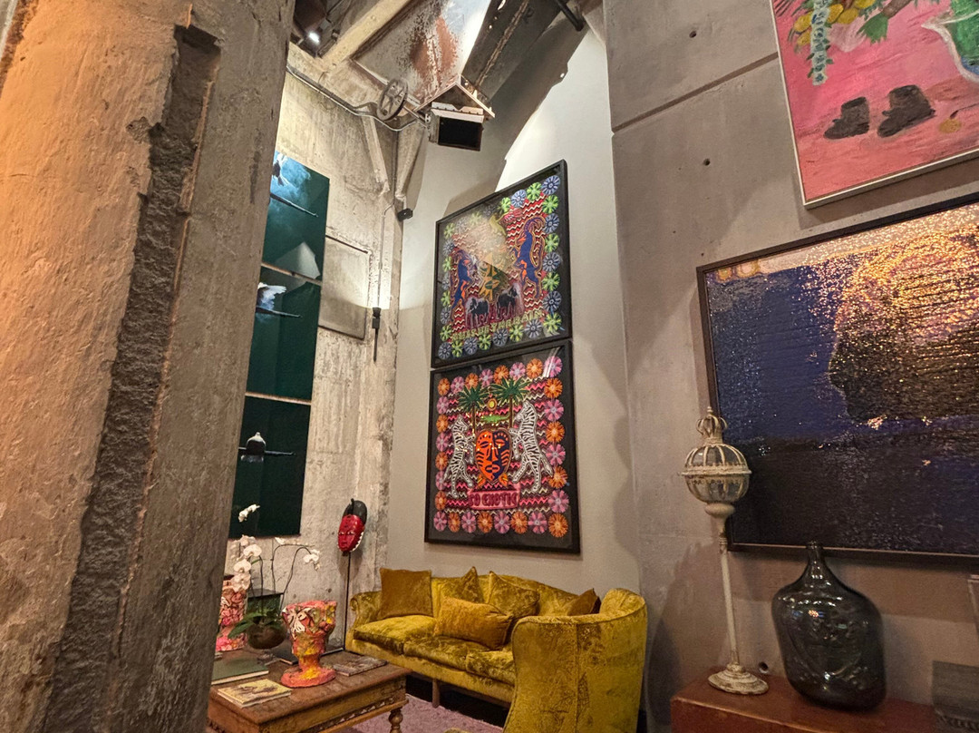 希洛酒店主图