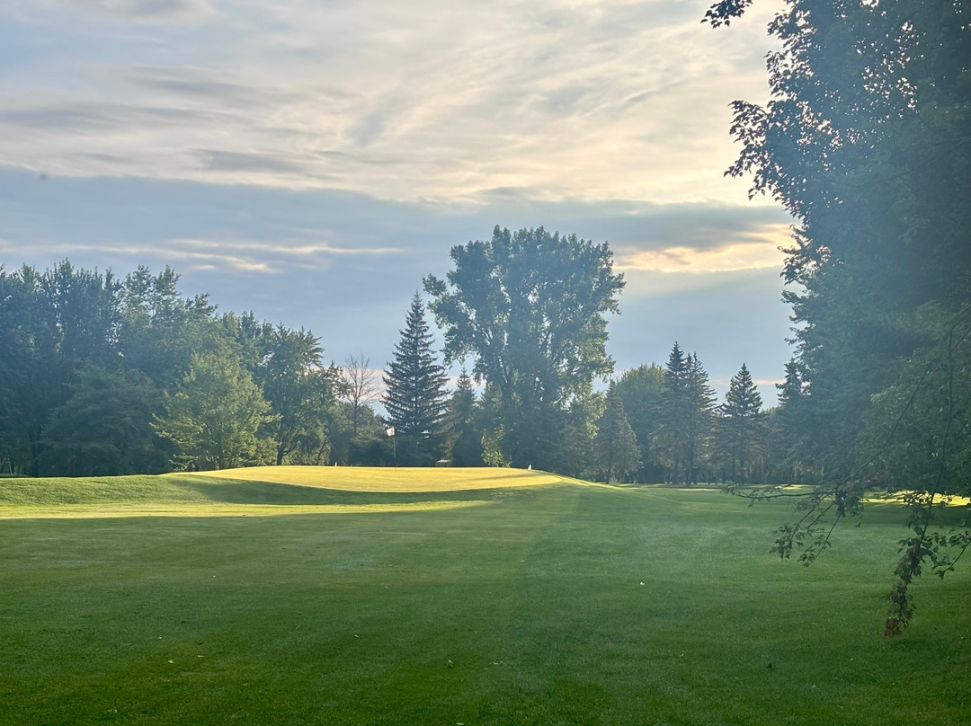 Club de Golf Rivière-Rouge-Coteau-du-Lac必去景点