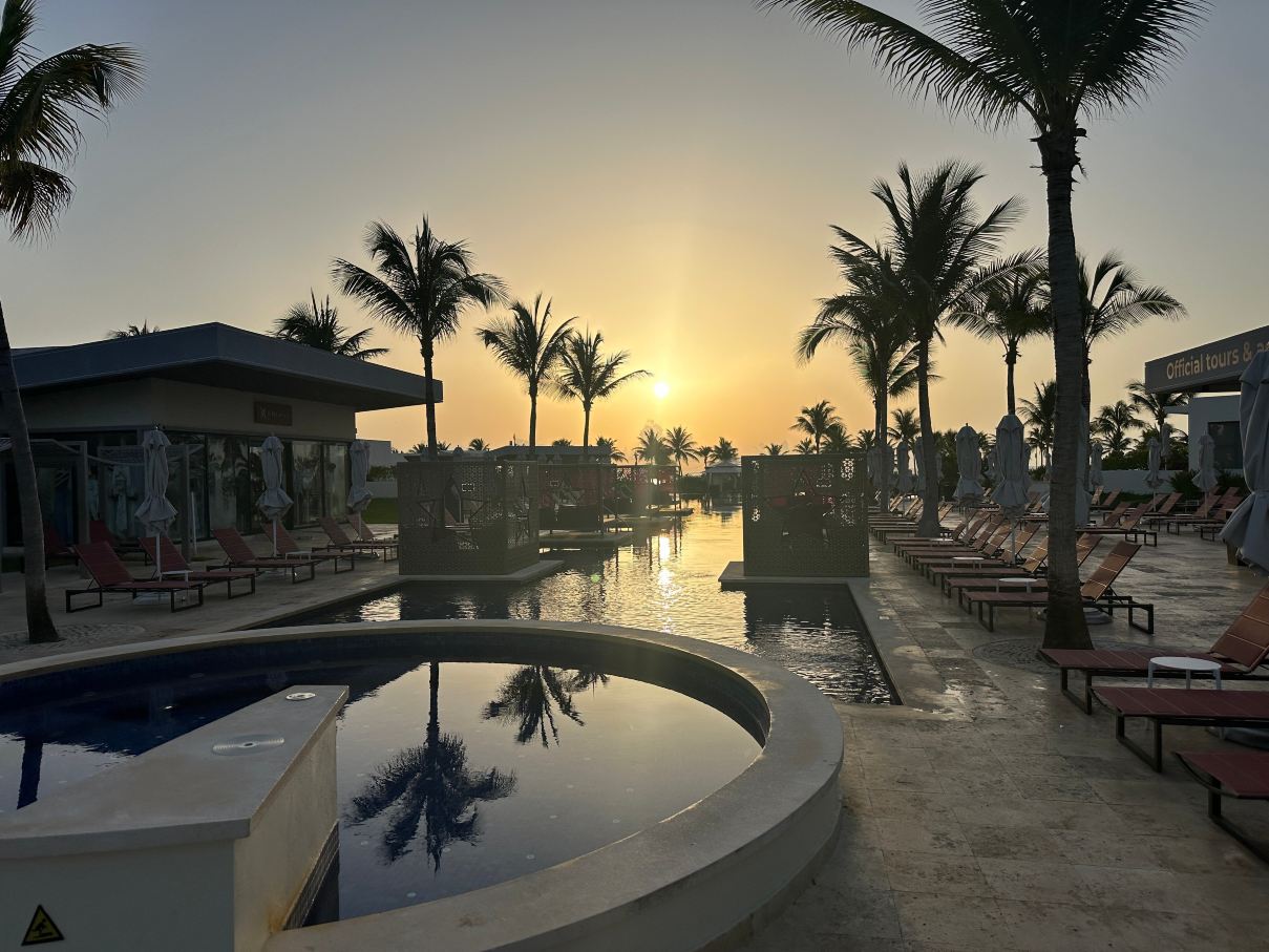 Planet Hollywood Cancun Adult Scene by Royalton, An Autograph Collection All-Inclusive Resort - Adul-泳池