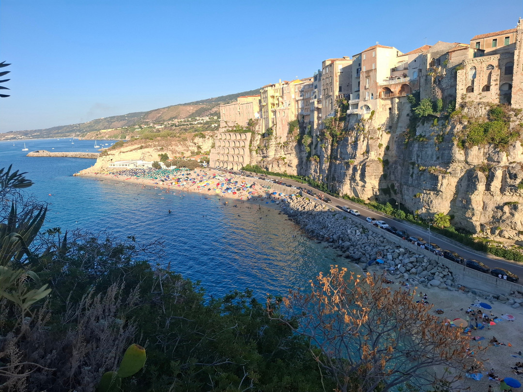 Santuario Di Santa Maria Dell'Isola Di Tropea-特罗佩阿必去景点