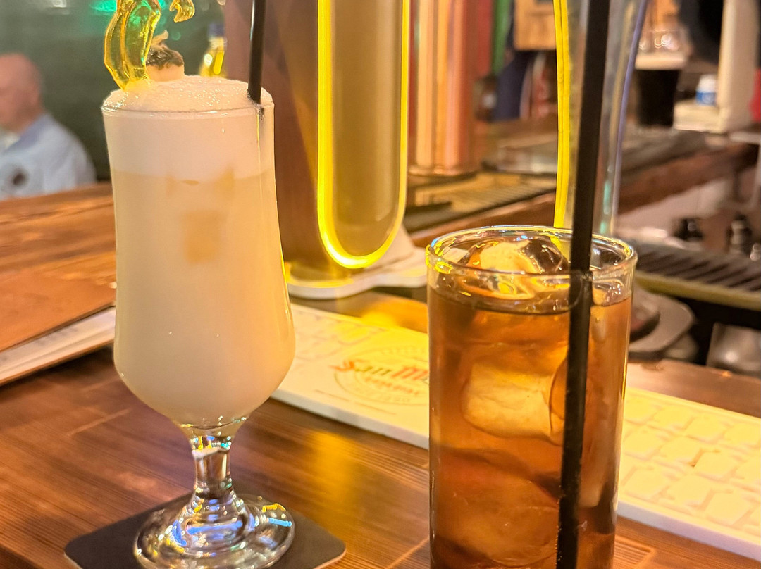 Central Bar-古韦斯必去景点