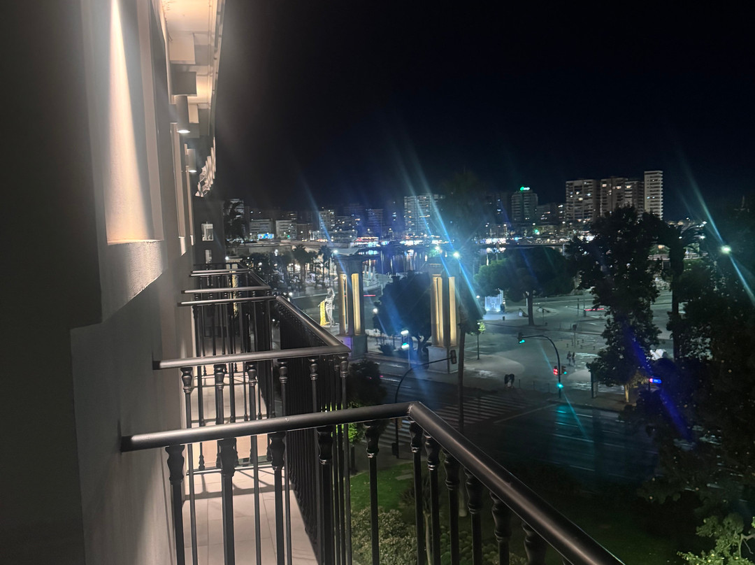 马拉加瓦莱里娅室友系列酒店主图