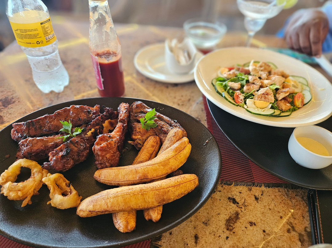 Moyo Family Restaurant