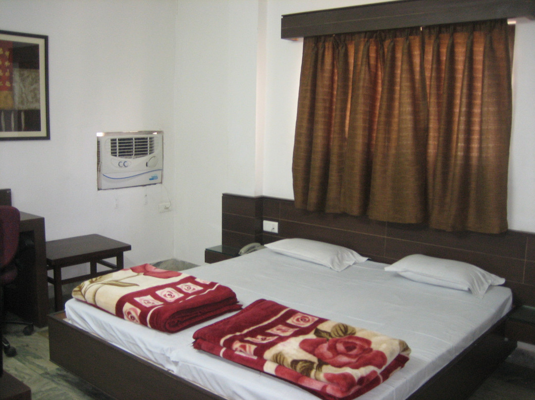 Neelbad酒店住宿-Hotel Anjalik