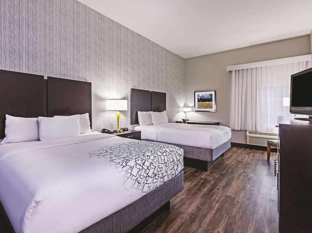 La Quinta Inn & Suites by Wyndham Palestine主图