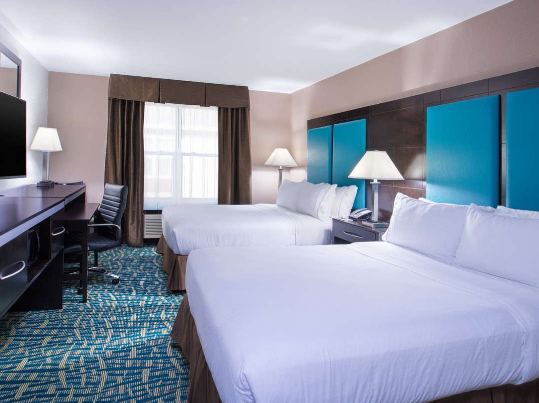Holiday Inn Express & Suites Wyomissing By IHG主图