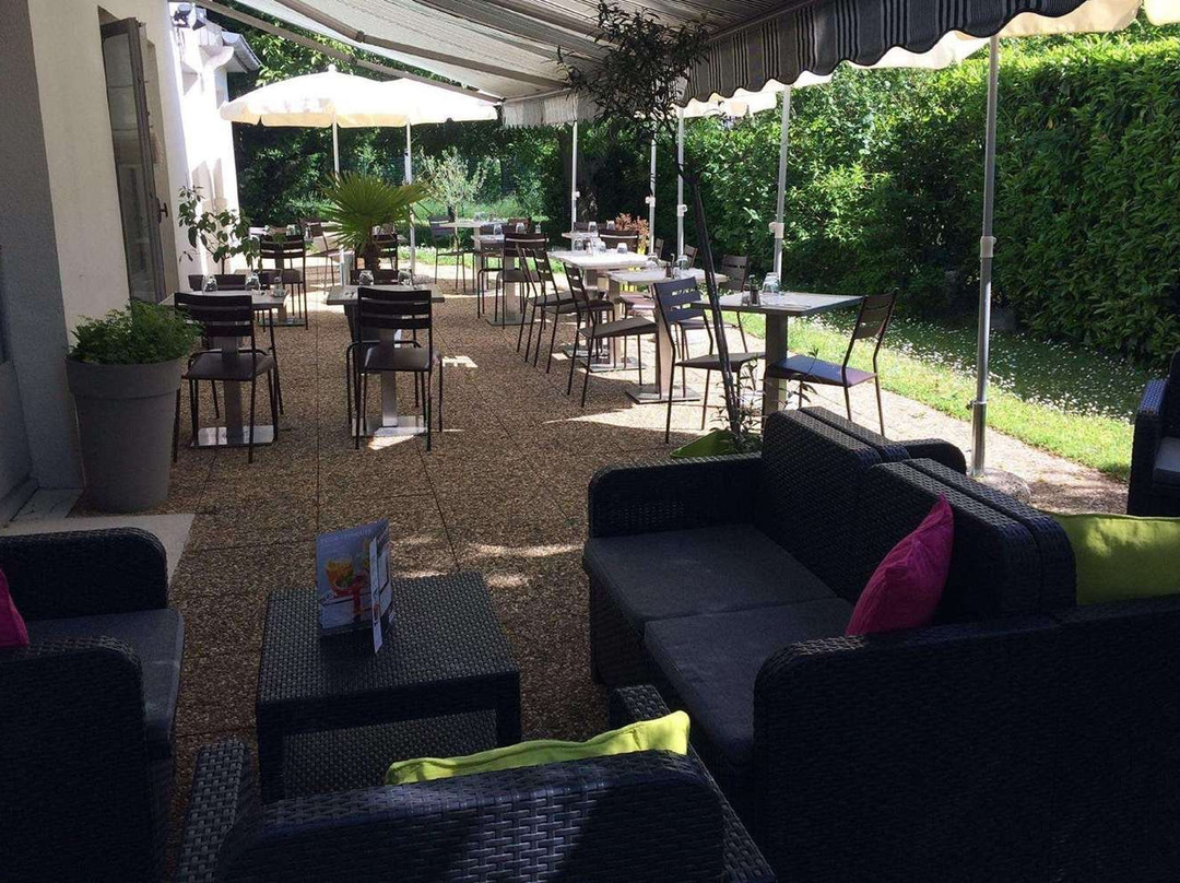 钟楼塞吉庞托瓦斯酒店主图