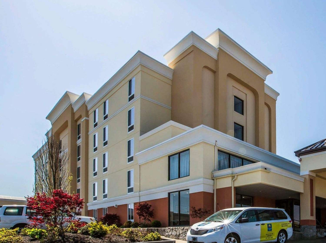 Comfort Inn Airport主图