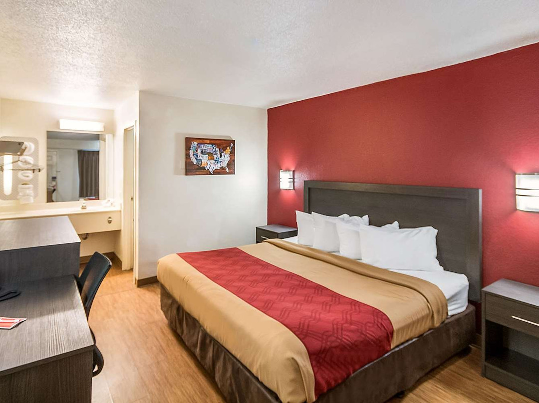 Super 8 by Wyndham Charleston WV