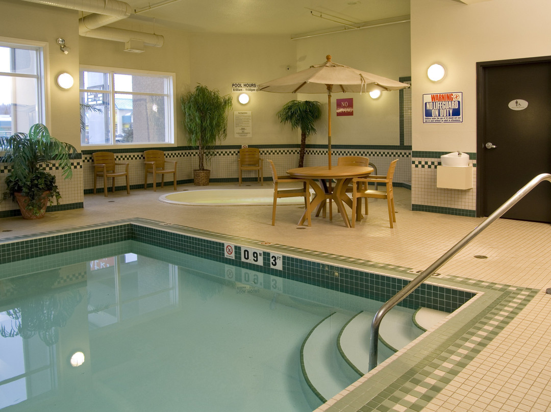 Merit Hotel & Suites主图