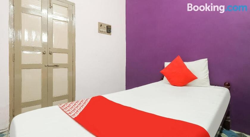 Oyo Sri Devi Residency