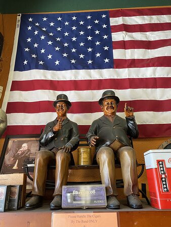 Cigar Grotto-欧申赛德必去景点