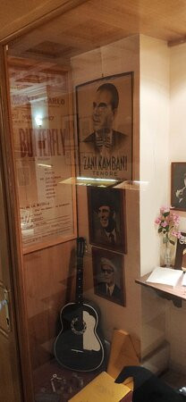 Theatro Apollon-埃尔穆波利必去景点