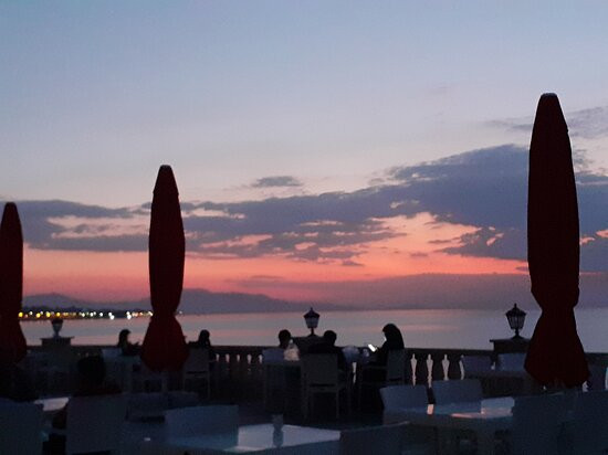 Ramada by Wyndham Van主图