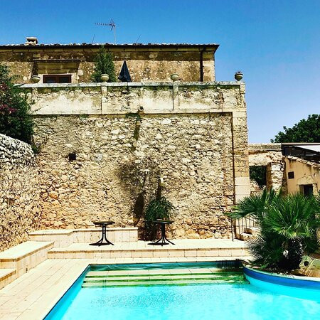 Casina Grotta di Ferro主图
