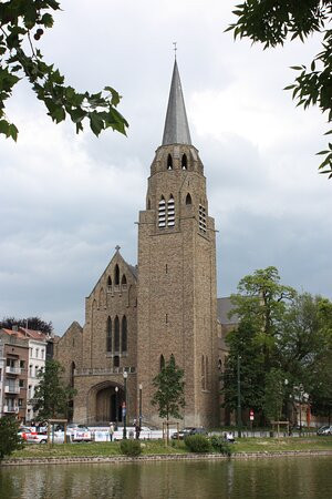 Eglise de la Sainte Croix-伊克塞尔必去景点