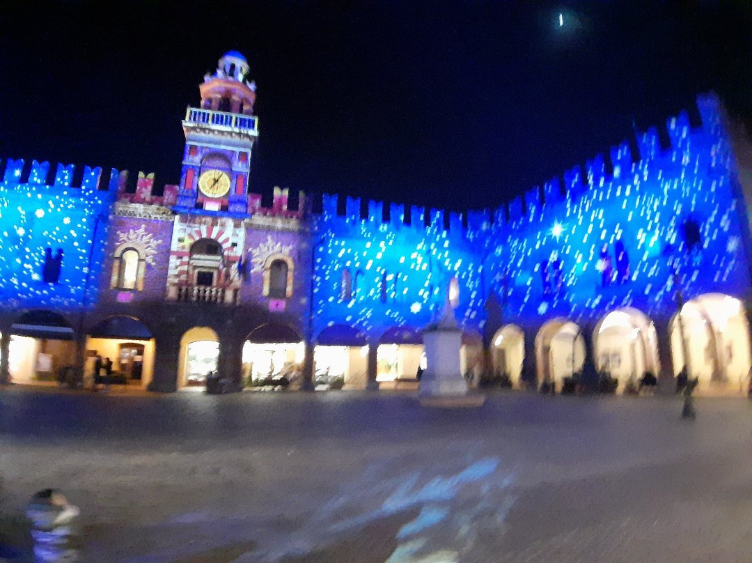 Piazza Guercino景点图片