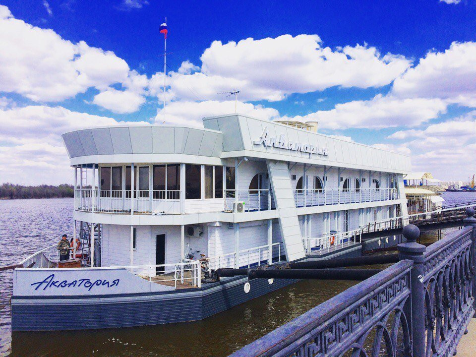 Znamensk餐馆和美食-Akvatoriya Restaurant