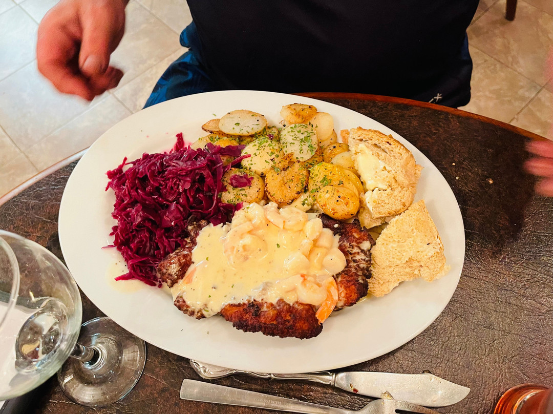 The New Olde Country Inn