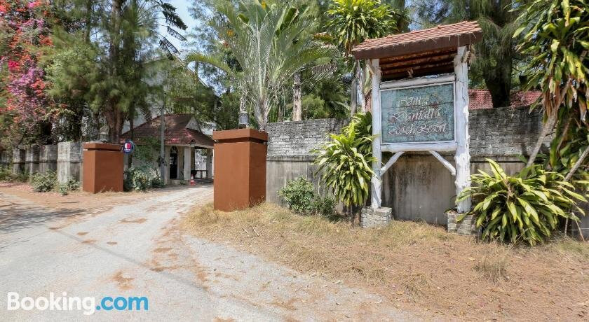 OYO 90237 Villa Danialla Beach Homes