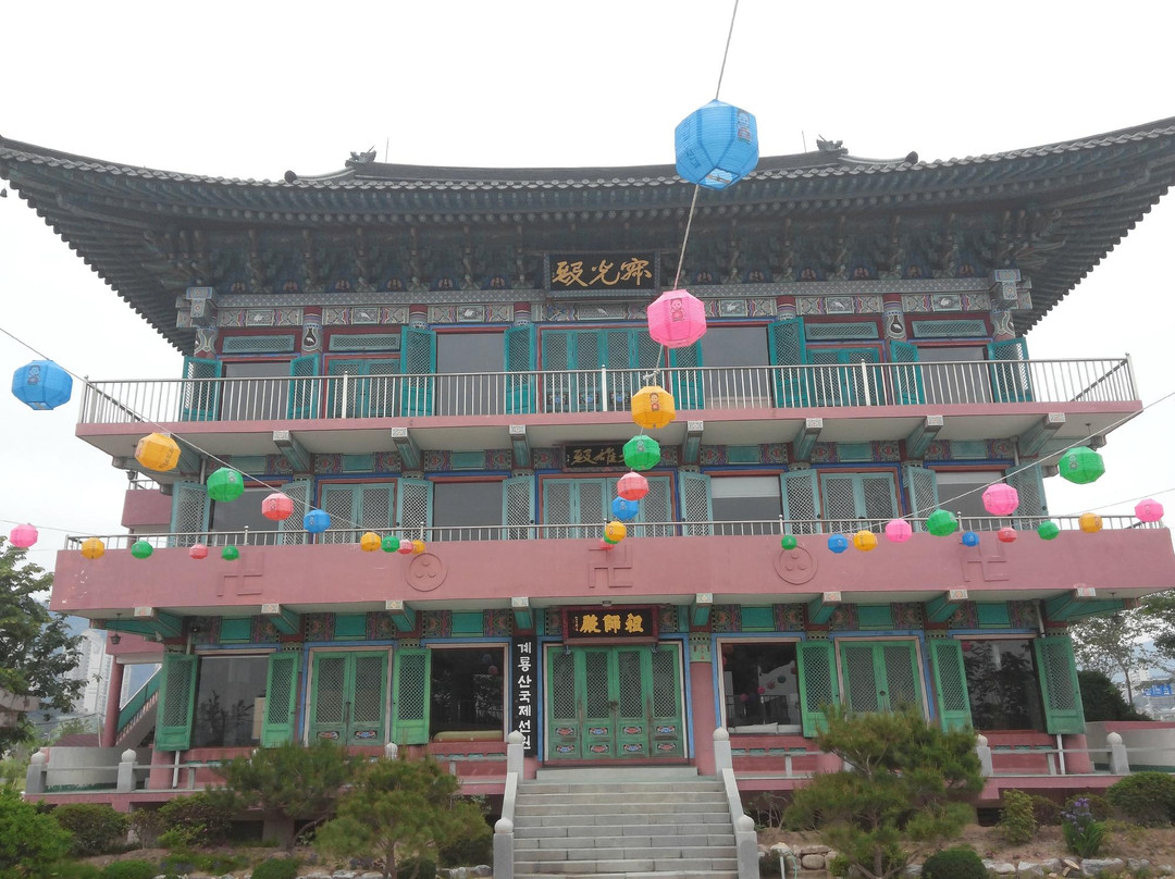 Jakwangsa-大田必去景点