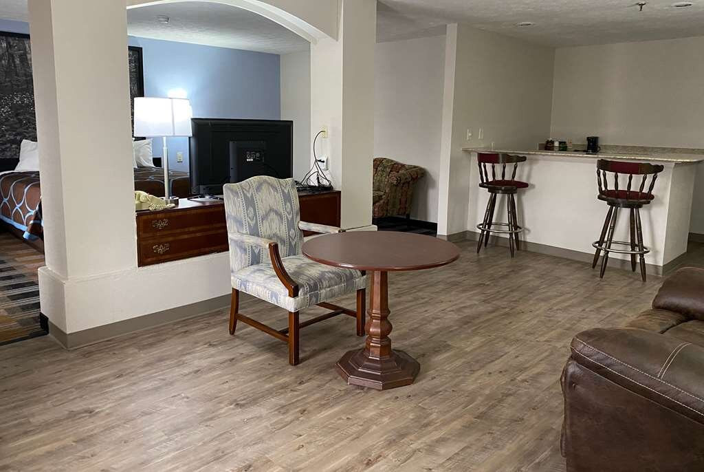 Super 8 by Wyndham Covington主图