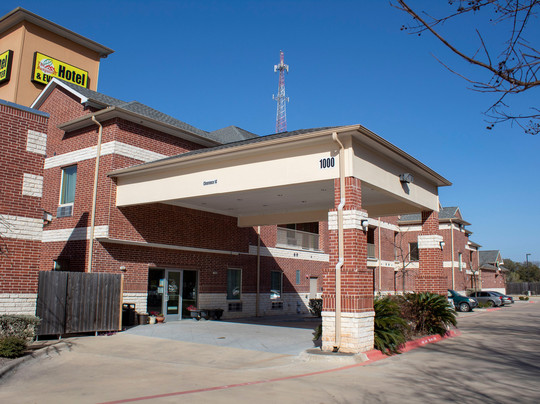 Bungalows Hotel & Hotel Que主图