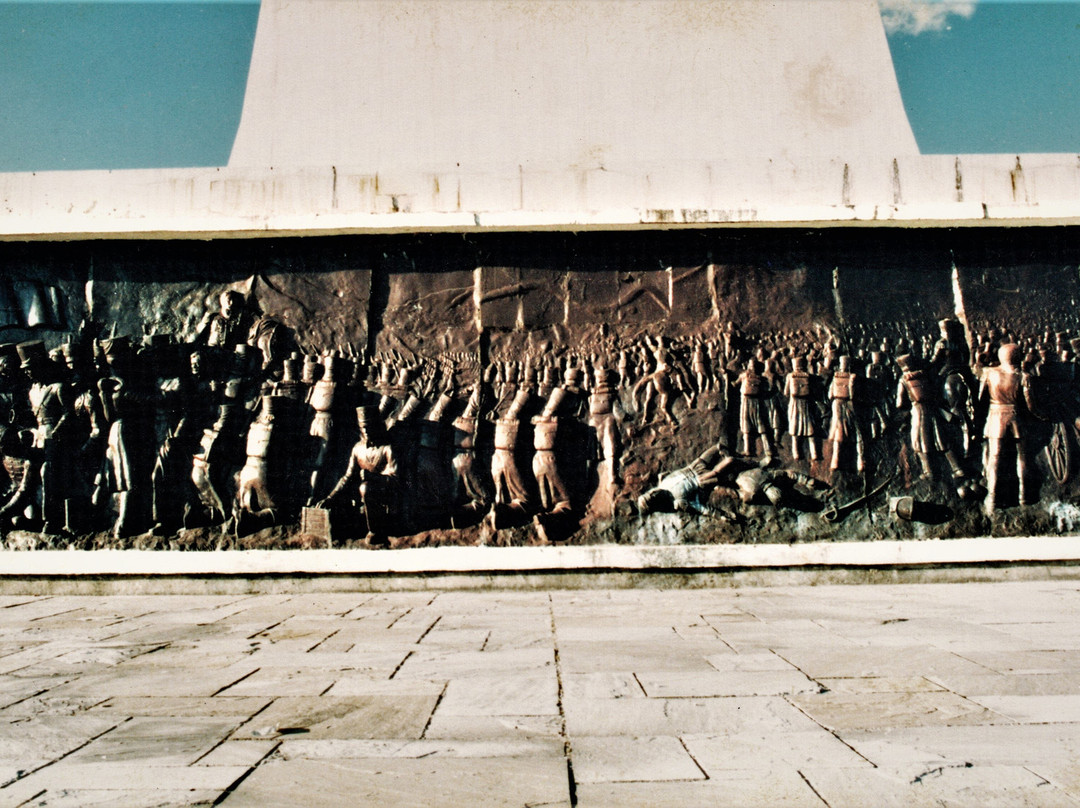 Obelisco de la Pampa de la Quinua景点图片