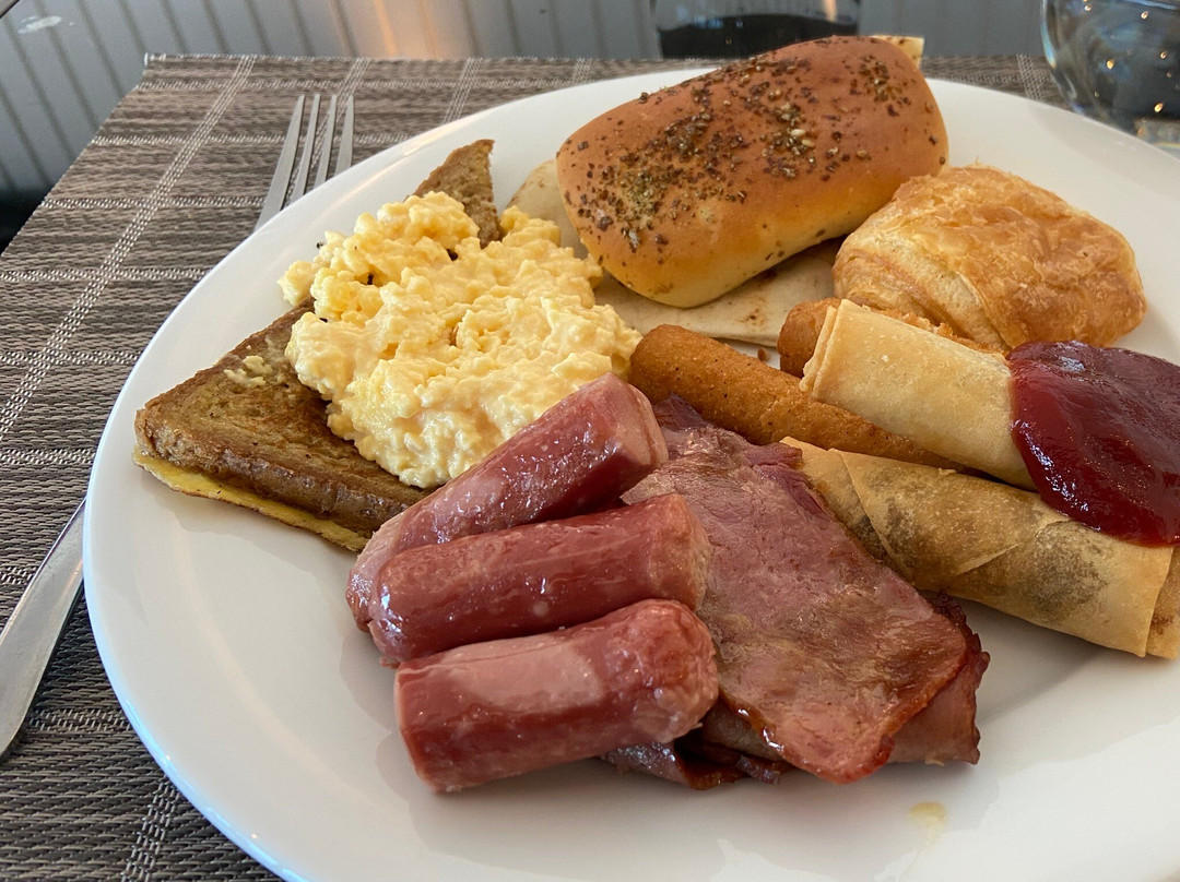 The Grove Resort Bahrain主图