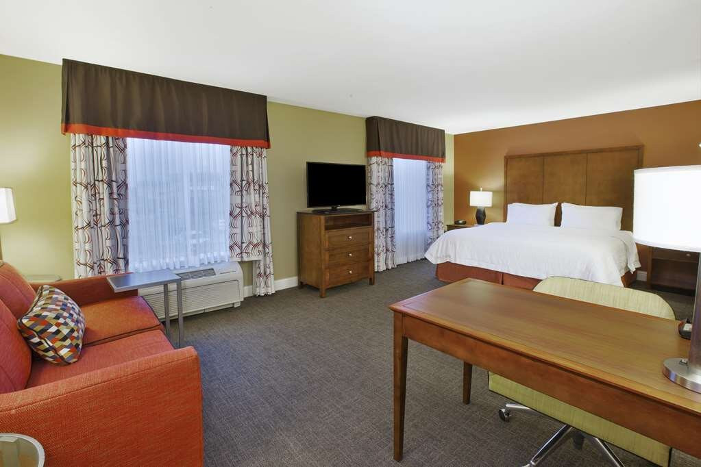 Hampton Inn & Suites Wichita-Northeast主图